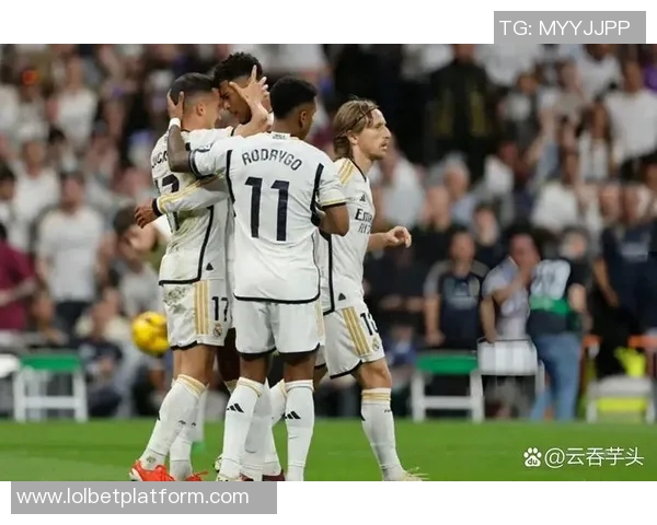 德甲精彩对决那不勒斯逆转皇马5-1全场沸腾赛后点评分析