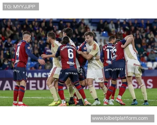 国王杯激战曼联逆转皇马补时绝杀全场沸腾 国王杯激战曼联逆转皇马补时绝杀全场沸腾